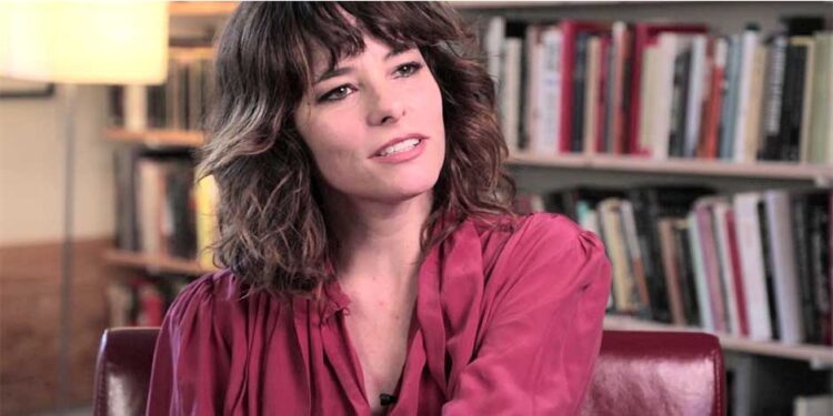 Parker Posey
